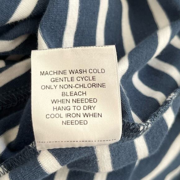 ModCloth V-Neck Nautical Stripe Short Sleeve Cotton T-Shirt Navy White, Size 1X‎ - Picture 7 of 7